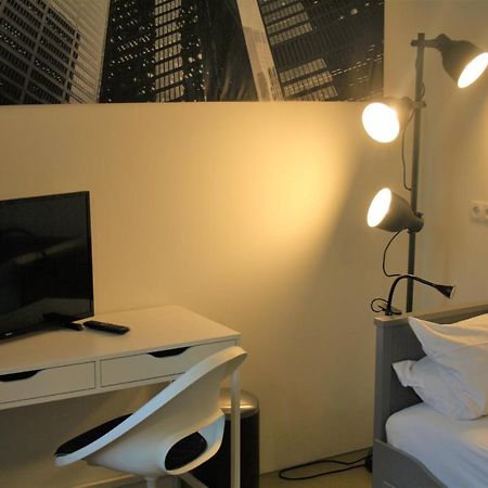Apartment 2 / Ein - Zweipersonen Mannheim Dış mekan fotoğraf