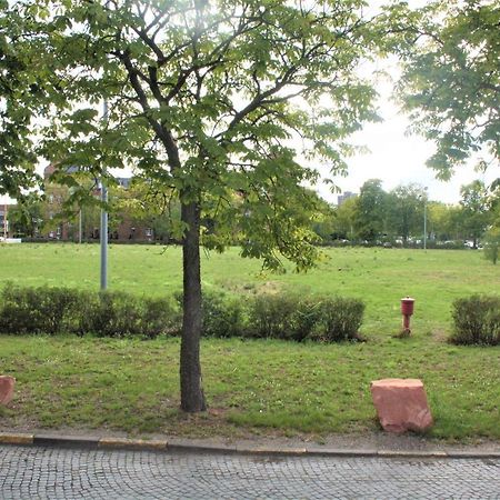 Apartment 2 / Ein - Zweipersonen Mannheim Dış mekan fotoğraf
