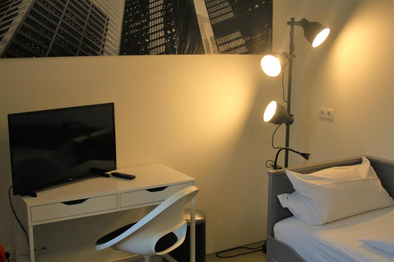 Apartment 2 / Ein - Zweipersonen Mannheim Dış mekan fotoğraf
