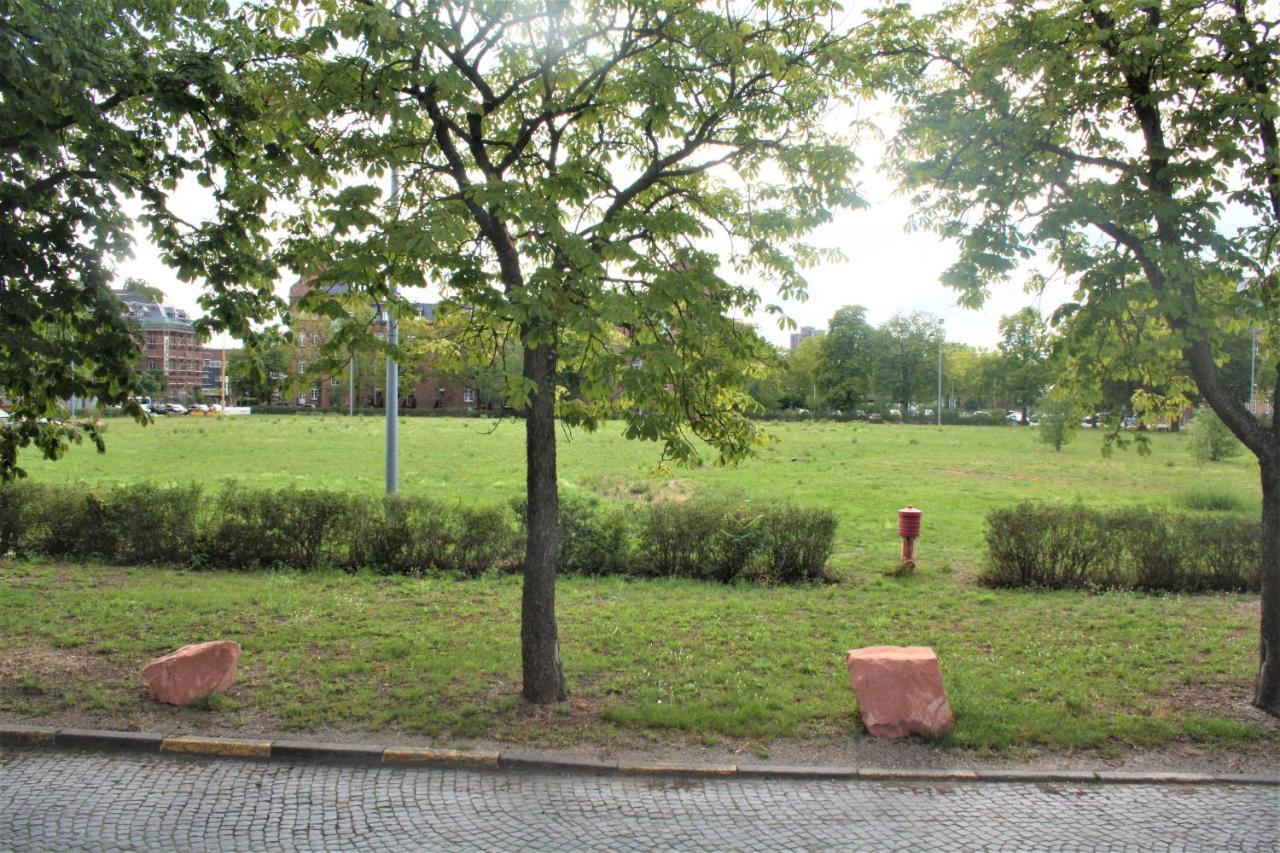 Apartment 2 / Ein - Zweipersonen Mannheim Dış mekan fotoğraf